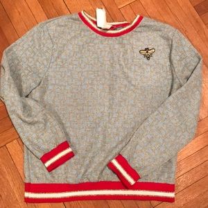 H&M Tops - Buzzworthy Sweatshirt H&M Tops - Buzzworthy Sweatshirt